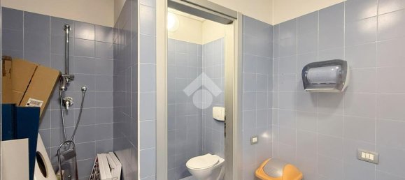 1-salle Bureau à Ivrea, Italy No. 257664 16