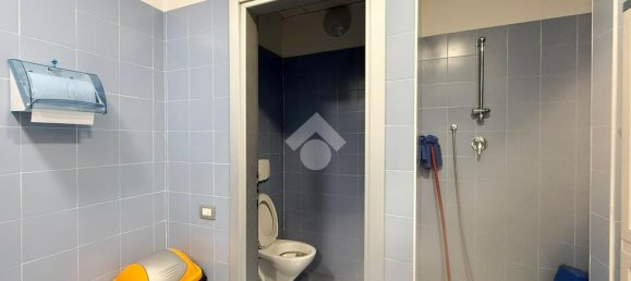 1-salle Bureau à Ivrea, Italy No. 257664 17