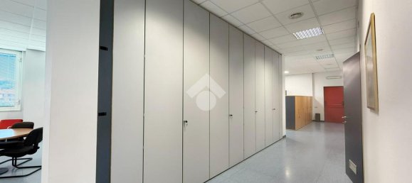 1-salle Bureau à Ivrea, Italy No. 257664 8
