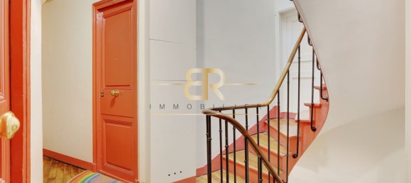 Studio in Paris, France No. 166353 8