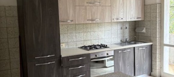 5 rooms Apartment in Ostra, Italy No. 109625 2