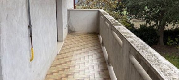 5 rooms Apartment in Ostra, Italy No. 109625 10