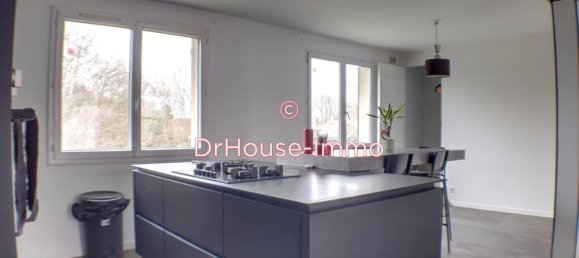 4 bedrooms House in Croissy-Beaubourg, France No. 126495 6