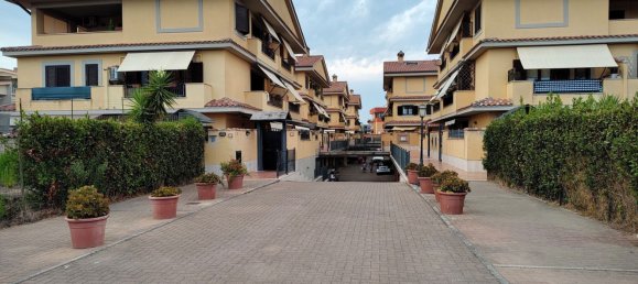 Dúplex de 4 habitaciónes en Nettuno, Italy No. 108980 28