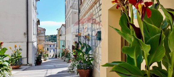 Квартира с 1 спальней в Нумана, Италия № 297770 14