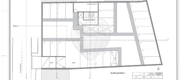 Edificio de 9 dormitorios en Vialonga, Portugal No. 110696 20