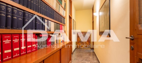 7 bedrooms Office in Forlì, Italy No. 266474 2