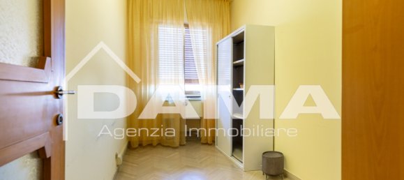 7 bedrooms Office in Forlì, Italy No. 266474 9