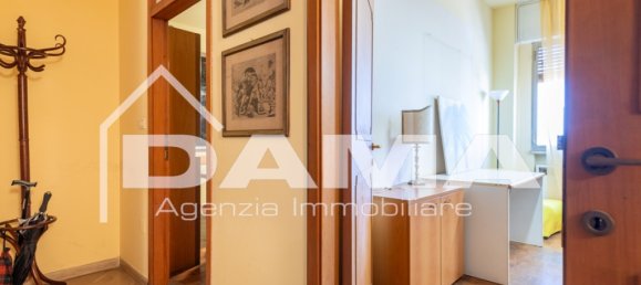 7 bedrooms Office in Forlì, Italy No. 266474 3