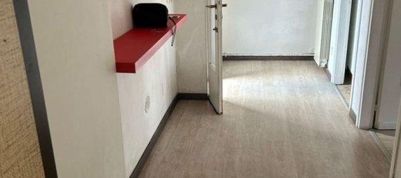 3-salle Appartement à Meda, Italy No. 7873 2