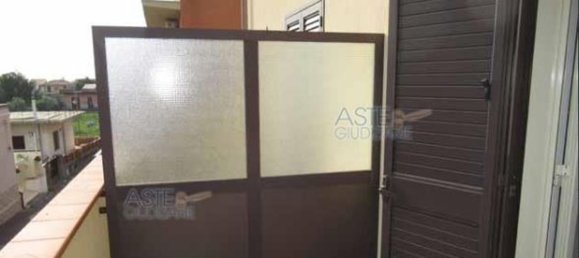 2-salle Appartement à Acireale, Italy No. 204912 8