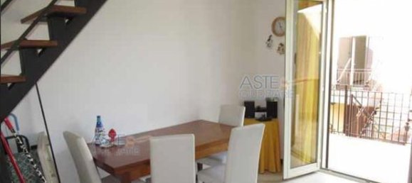 2-salle Appartement à Acireale, Italy No. 204912 20