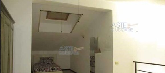 2-salle Appartement à Acireale, Italy No. 204912 18