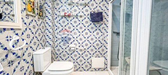 Apartamento de 4 dormitorios en Vigo, Spain No. 190989 18