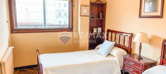 Apartamento de 4 dormitorios en Vigo, Spain No. 190989 16