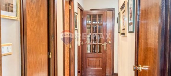Apartamento de 4 dormitorios en Vigo, Spain No. 190989 23