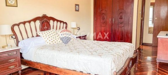 Apartamento de 4 dormitorios en Vigo, Spain No. 190989 22