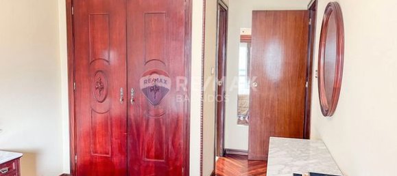 Apartamento de 4 dormitorios en Vigo, Spain No. 190989 21
