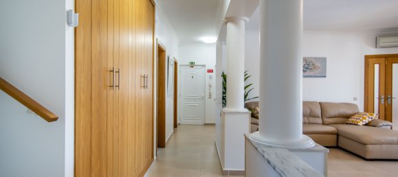 5 bedrooms Villa in Albufeira, Portugal No. 14452 8