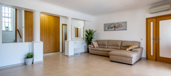 5 bedrooms Villa in Albufeira, Portugal No. 14452 6