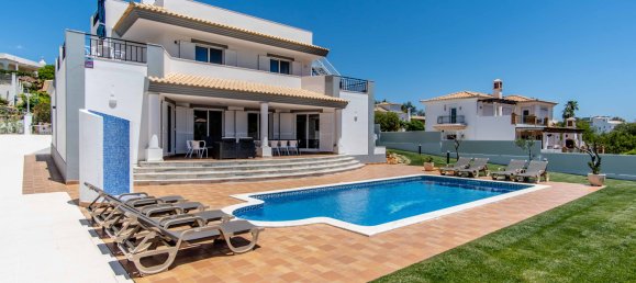 5 bedrooms Villa in Albufeira, Portugal No. 14452 2