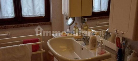 4 bedrooms House in Carrara, Italy No. 50633 12