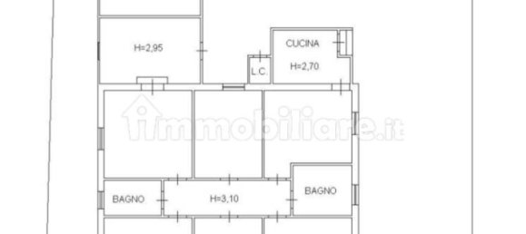 4 bedrooms House in Carrara, Italy No. 50633 21