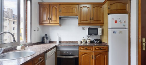 Apartamento de 4 dormitorios en Oviedo, Spain No. 156264 21
