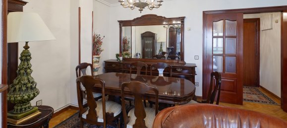 Apartamento de 4 dormitorios en Oviedo, Spain No. 156264 27