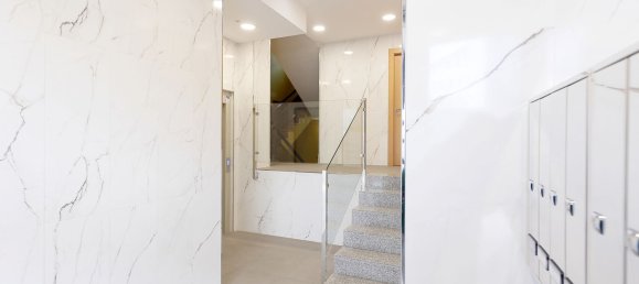 Apartamento de 4 dormitorios en Oviedo, Spain No. 156264 17