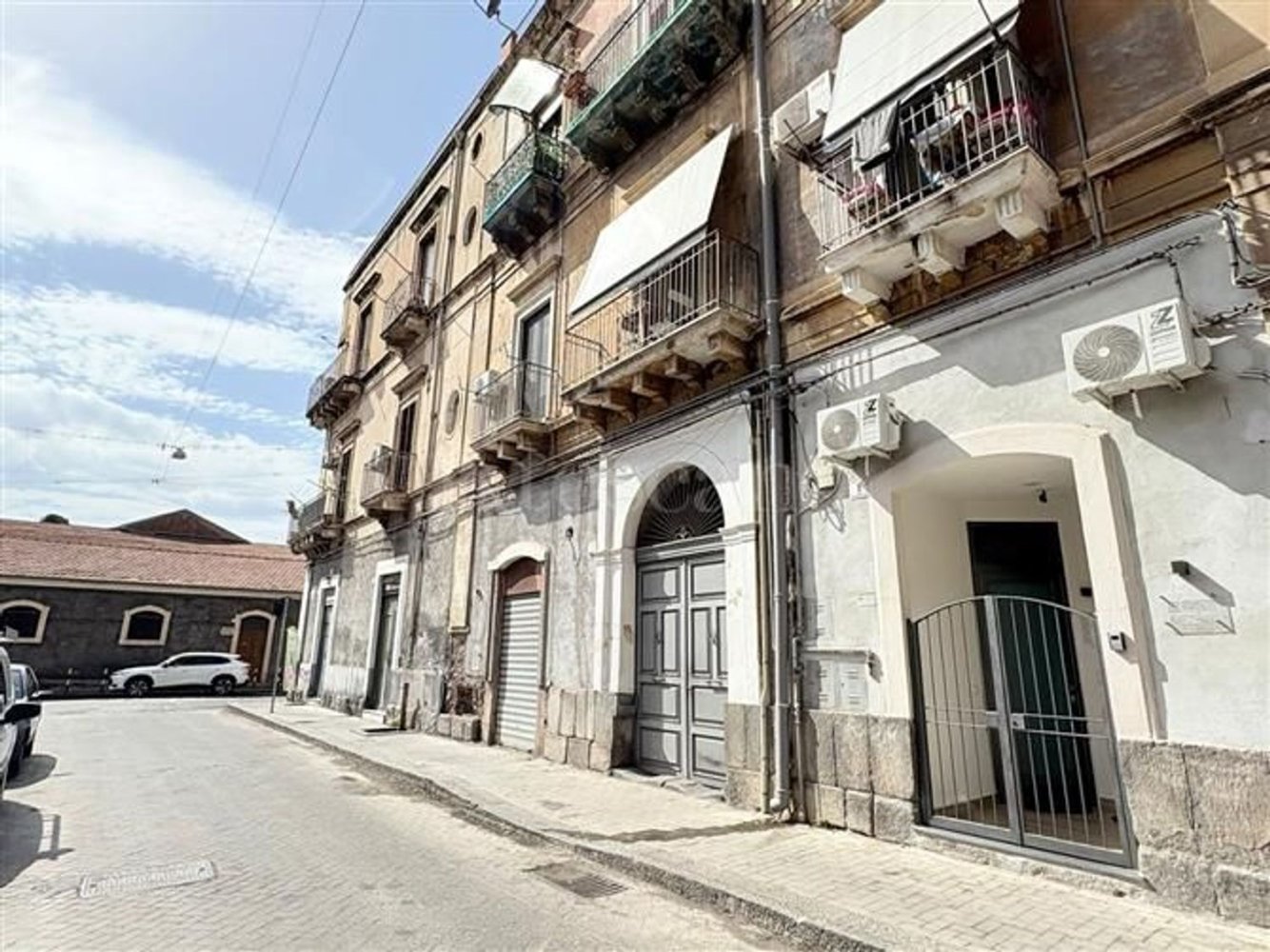 5 غرف نوم شقة في Catania, Italy رقم 396299