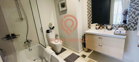 Moradia em banda T3 em Dubai, UAE N.º 24435 5