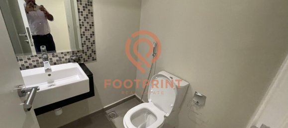 Moradia em banda T3 em Dubai, UAE N.º 24435 4