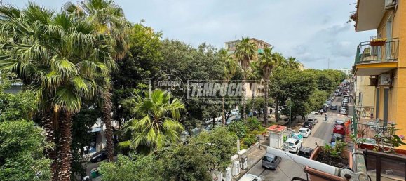 2 bedrooms Apartment in Naples, Italy No. 341565 2