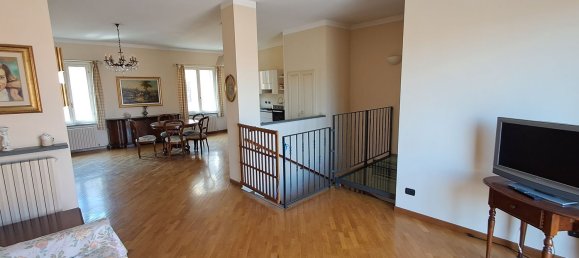 Penthouse T3 em Voghera, Italy N.º 329659 21