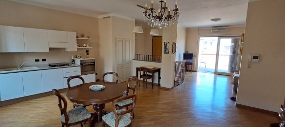 Penthouse T3 em Voghera, Italy N.º 329659 2