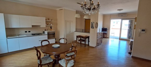 Penthouse T3 em Voghera, Italy N.º 329659 12