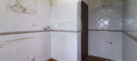 2 bedrooms House in Torres Vedras, Portugal No. 51815 11