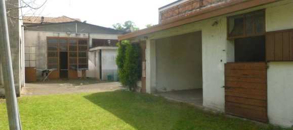 5 rooms Building in Cesano Maderno, Italy No. 47976 22