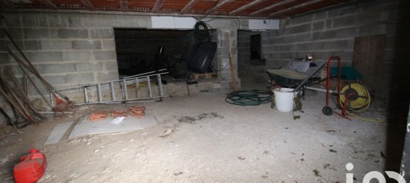 4 bedrooms House in Nesles-la-Montagne, France No. 244071 16