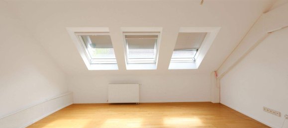 7-salle Bâtiment à Freising, Germany No. 292375 10