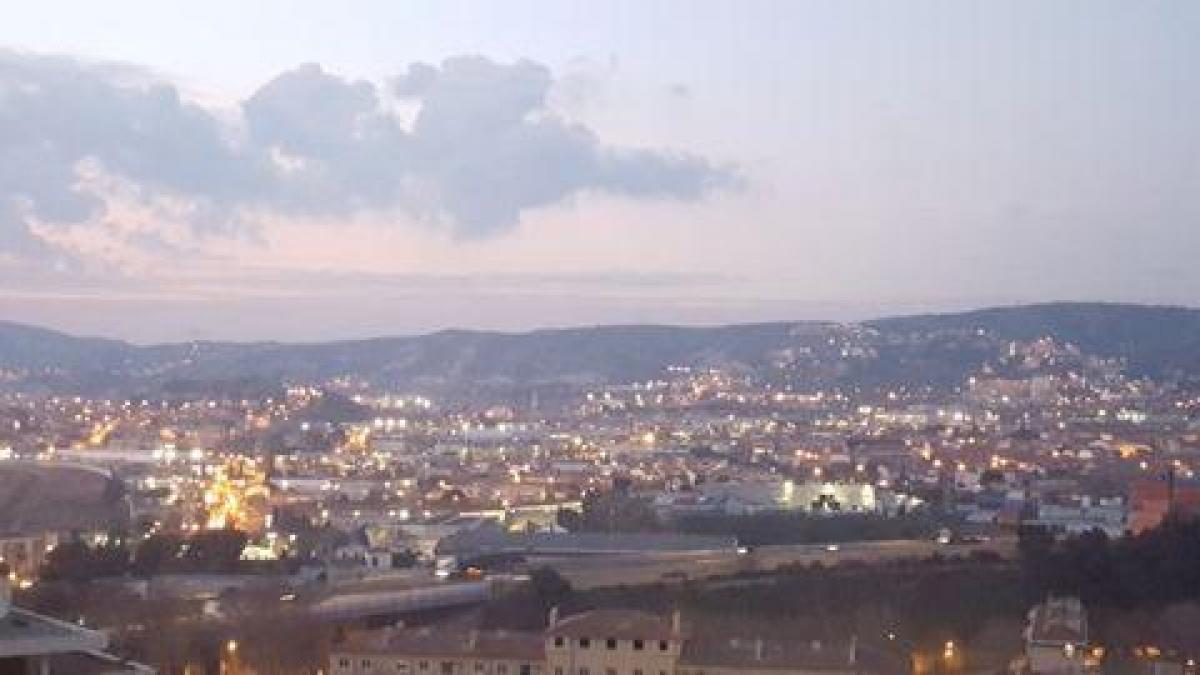 3 Schlafzimmer Eigentumswohnung in Marseille, France, Nr. 16170