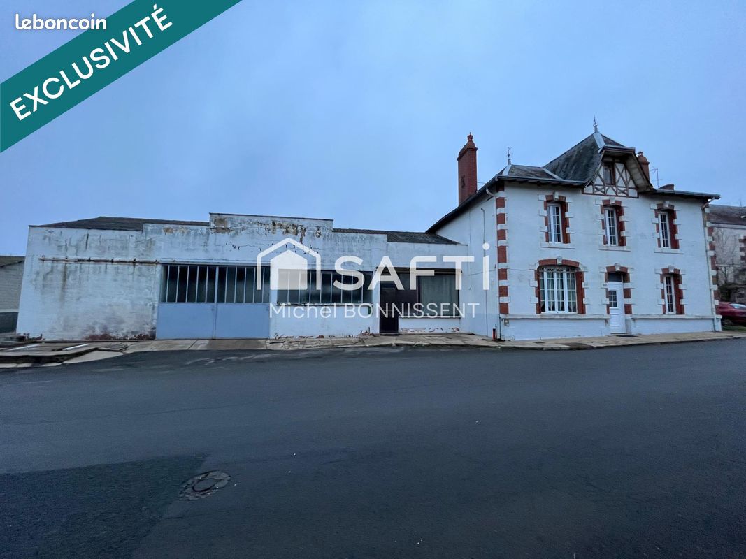 3 غرف نوم قلاع في Preveranges, France رقم 73136