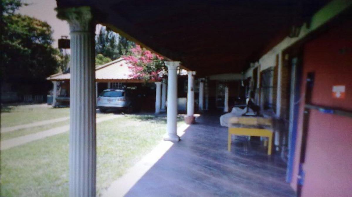 3 bedrooms House in Almirante Brown, Argentina No. 74164