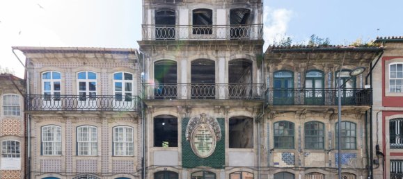  بناية في Porto, Portugal 2000متر مربع رقم 124447 2