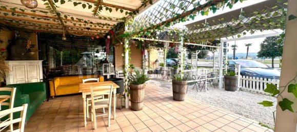 3 rooms Commercial property in Porto Recanati, Italy No. 149333 9