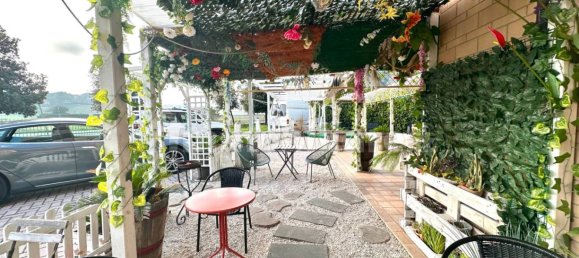 3 rooms Commercial property in Porto Recanati, Italy No. 149333 3