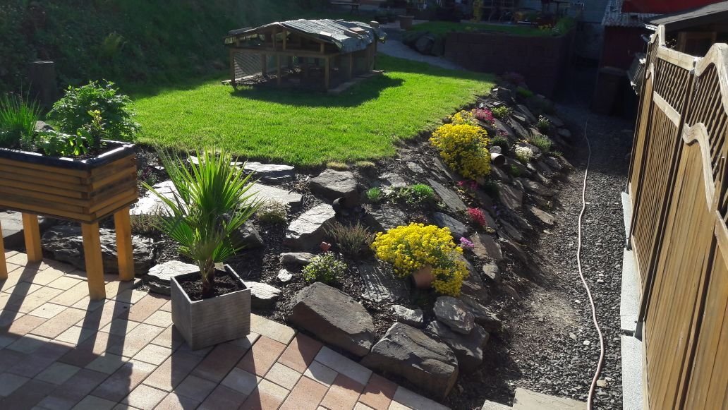 Таунхаус с 4 комнатами в Altenkirchen, Германия № 180388