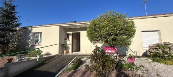 2 bedrooms House in Maine-et-Loire, France No. 340707 2