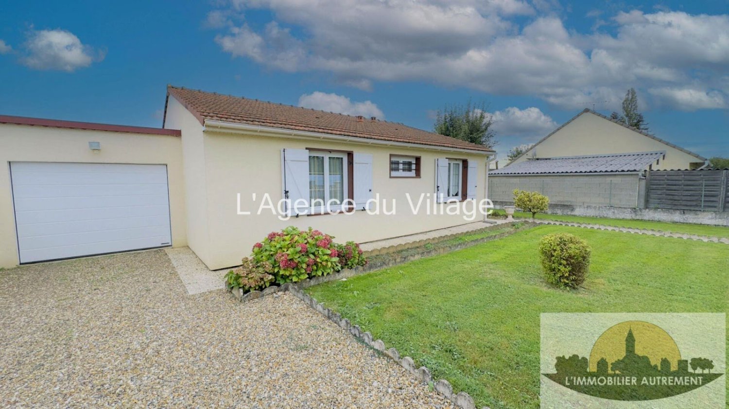 2 bedrooms House in Meru, France No. 212305